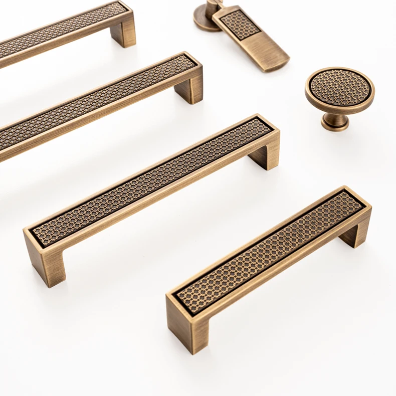 Santaya Antique Brass Handle Luxury Bronze Pull Kitchen Cabinet Handle Wardrobe Drawer Knob - Image 25