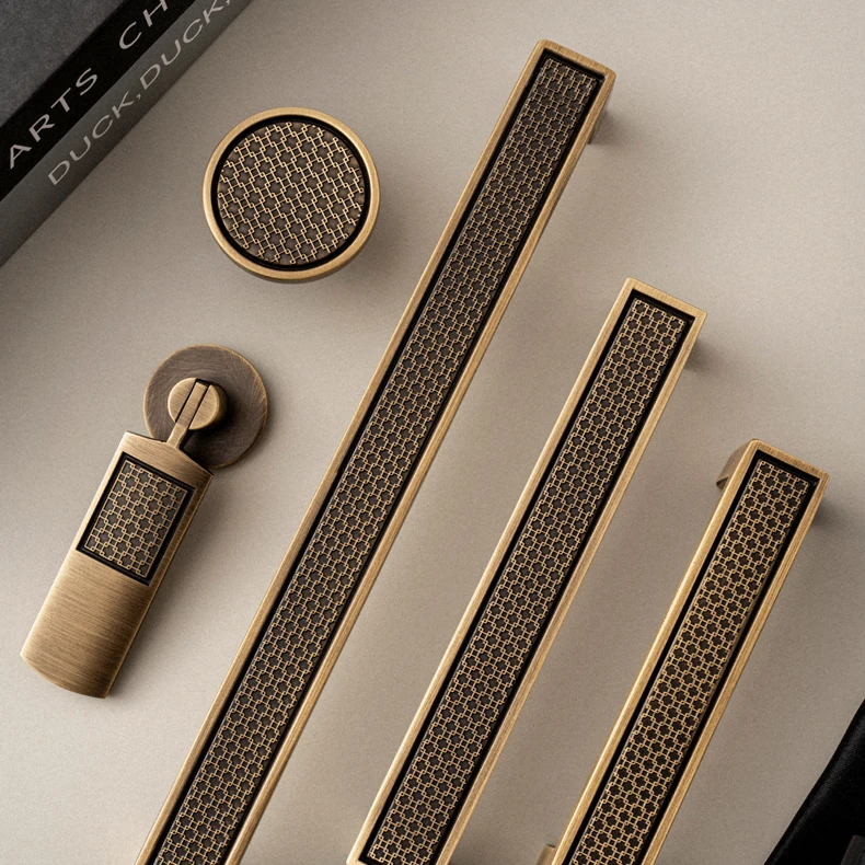 Santaya Antique Brass Handle Luxury Bronze Pull Kitchen Cabinet Handle Wardrobe Drawer Knob - Image 13