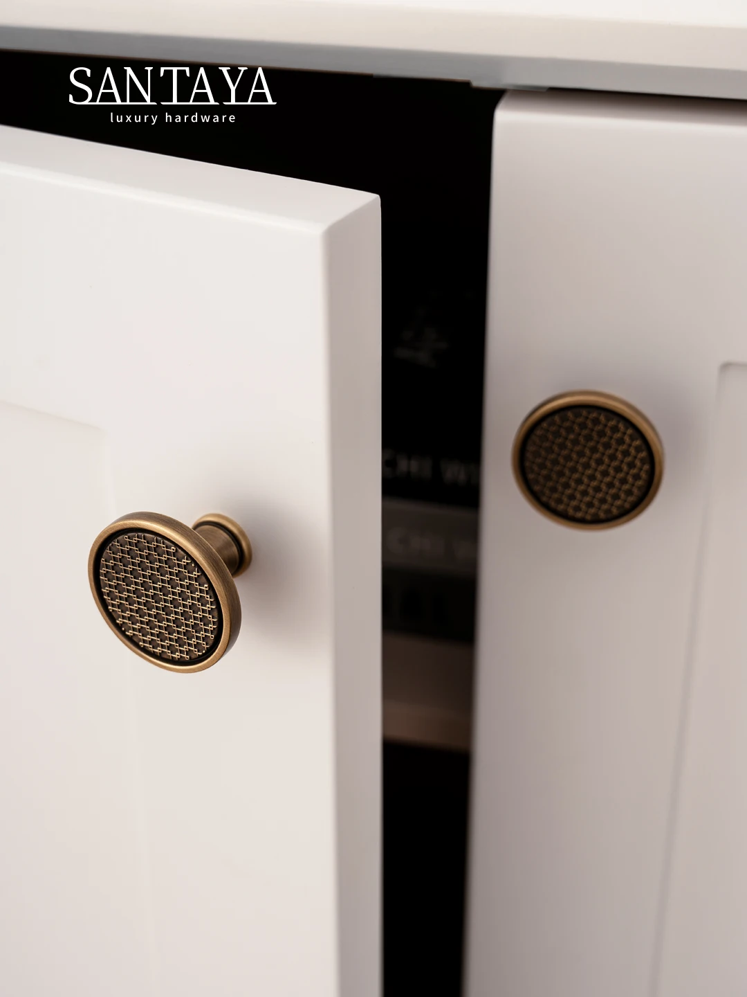 Santaya Antique Brass Handle Luxury Bronze Pull Kitchen Cabinet Handle Wardrobe Drawer Knob - Image 6